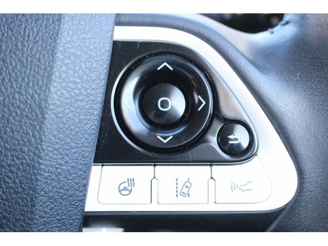 プリウスPHV Sナビパッケージ 禁煙車 メーカー11.6インチナビ ソーラー充電システム ビルトインETC2.0 アクセサリーコンセント セーフティーセンスパッケージ 快適温熱シート アダクティブクルーズコントロール バックカメラ(5枚目)