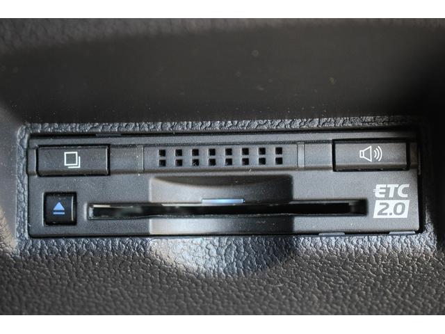 プリウスPHV Sナビパッケージ 禁煙車 メーカー11.6インチナビ ソーラー充電システム ビルトインETC2.0 アクセサリーコンセント セーフティーセンスパッケージ 快適温熱シート アダクティブクルーズコントロール バックカメラ(6枚目)