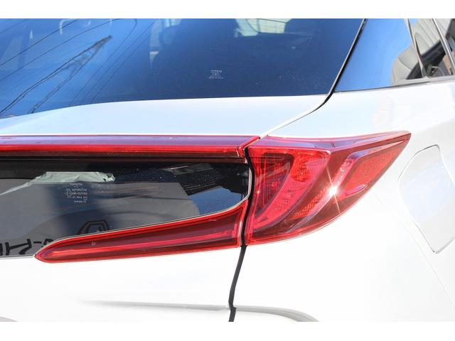 プリウスPHV Sナビパッケージ 禁煙車 メーカー11.6インチナビ ソーラー充電システム ビルトインETC2.0 アクセサリーコンセント セーフティーセンスパッケージ 快適温熱シート アダクティブクルーズコントロール バックカメラ(20枚目)