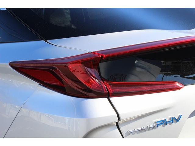 プリウスPHV Sナビパッケージ 禁煙車 メーカー11.6インチナビ ソーラー充電システム ビルトインETC2.0 アクセサリーコンセント セーフティーセンスパッケージ 快適温熱シート アダクティブクルーズコントロール バックカメラ(21枚目)