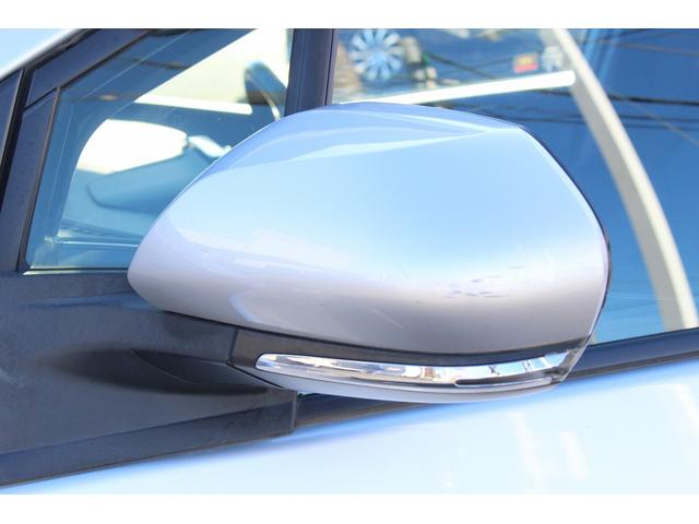 プリウスPHV Sナビパッケージ 禁煙車 メーカー11.6インチナビ ソーラー充電システム ビルトインETC2.0 アクセサリーコンセント セーフティーセンスパッケージ 快適温熱シート アダクティブクルーズコントロール バックカメラ(22枚目)