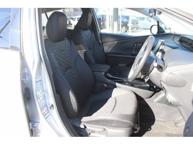 プリウスPHV Sナビパッケージ 禁煙車 メーカー11.6インチナビ ソーラー充電システム ビルトインETC2.0 アクセサリーコンセント セーフティーセンスパッケージ 快適温熱シート アダクティブクルーズコントロール バックカメラ(42枚目)