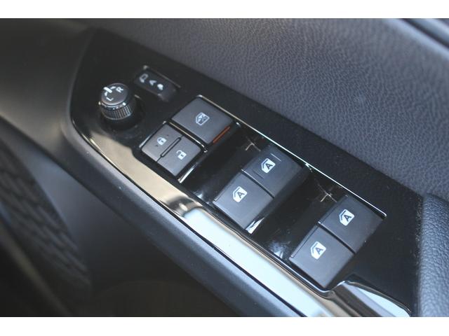 プリウスPHV Sナビパッケージ 禁煙車 メーカー11.6インチナビ ソーラー充電システム ビルトインETC2.0 アクセサリーコンセント セーフティーセンスパッケージ 快適温熱シート アダクティブクルーズコントロール バックカメラ(55枚目)