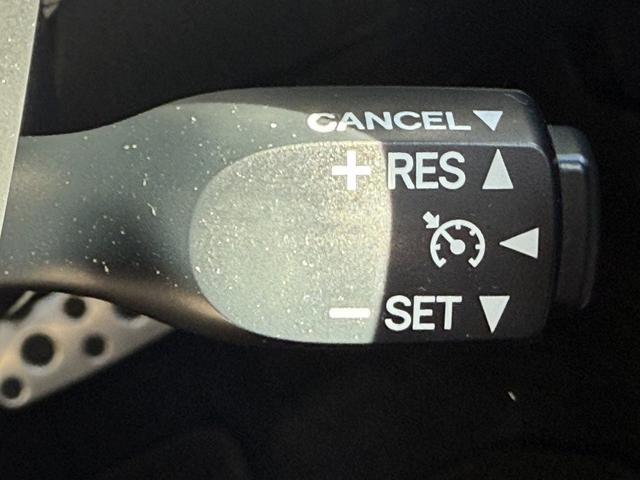 ８６ ＧＴ　禁煙車　ワンオーナー　オートエアコン　パドルシフト　純正１７インチアルミホイール　ＬＥＤヘッドライト　フォグライト　横滑り防止　電動格納ミラー　スマートキー　プッシュスタート（4枚目）