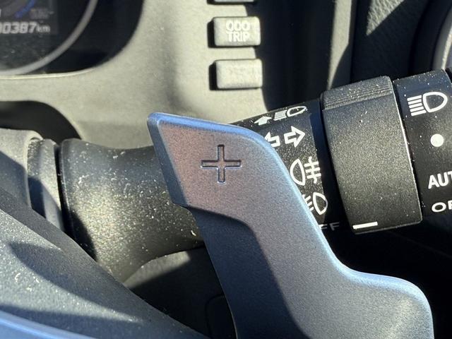 ８６ ＧＴ　禁煙車　ワンオーナー　オートエアコン　パドルシフト　純正１７インチアルミホイール　ＬＥＤヘッドライト　フォグライト　横滑り防止　電動格納ミラー　スマートキー　プッシュスタート（6枚目）