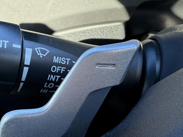 ８６ ＧＴ　禁煙車　ワンオーナー　オートエアコン　パドルシフト　純正１７インチアルミホイール　ＬＥＤヘッドライト　フォグライト　横滑り防止　電動格納ミラー　スマートキー　プッシュスタート（7枚目）