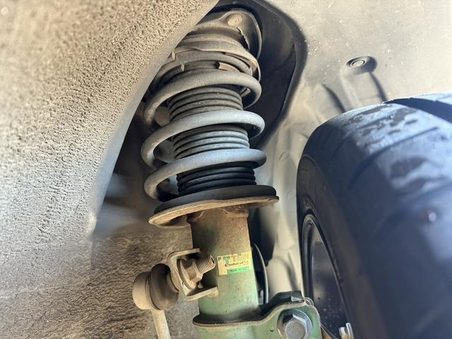 ８６ ＧＴ　禁煙車　ワンオーナー　オートエアコン　パドルシフト　純正１７インチアルミホイール　ＬＥＤヘッドライト　フォグライト　横滑り防止　電動格納ミラー　スマートキー　プッシュスタート（37枚目）