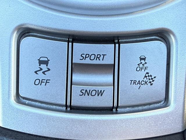 ８６ ＧＴ　禁煙車　ワンオーナー　オートエアコン　パドルシフト　純正１７インチアルミホイール　ＬＥＤヘッドライト　フォグライト　横滑り防止　電動格納ミラー　スマートキー　プッシュスタート（54枚目）