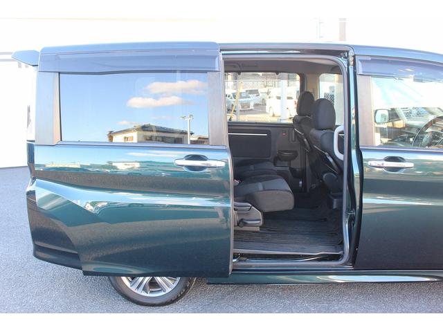 ステップワゴンスパーダ スパーダハイブリッド G ホンダセンシング 後期型 純正9インチナビ 後席モニター フルセグ バックカメラ 両側電動スライドドア 衝突軽減ブレーキ 運転支援システム レーダークルーズコントロール USB端子 標識認識システム 逸脱警報(42枚目)