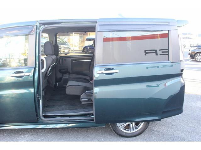 ステップワゴンスパーダ スパーダハイブリッド G ホンダセンシング 後期型 純正9インチナビ 後席モニター フルセグ バックカメラ 両側電動スライドドア 衝突軽減ブレーキ 運転支援システム レーダークルーズコントロール USB端子 標識認識システム 逸脱警報(44枚目)