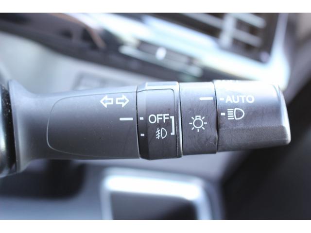 ステップワゴンスパーダ スパーダハイブリッド G ホンダセンシング 後期型 純正9インチナビ 後席モニター フルセグ バックカメラ 両側電動スライドドア 衝突軽減ブレーキ 運転支援システム レーダークルーズコントロール USB端子 標識認識システム 逸脱警報(56枚目)