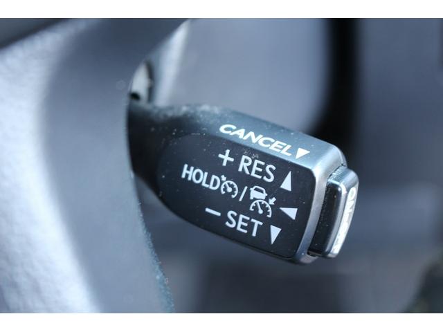 ヴェルファイアハイブリッド Ｘ　後期型　７人乗り　禁煙車　ＡＬＰＩＮＥナビ　後席モニター　フルセグＴＶ　バックカメラ　両側電動スライドドア　追従機能付きクルーズコントロール　プリクラッシュセーフティ　レーン路レーシングアシスト（59枚目）