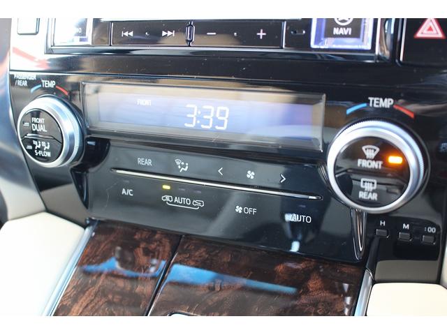 ヴェルファイアハイブリッド Ｘ　後期型　７人乗り　禁煙車　ＡＬＰＩＮＥナビ　後席モニター　フルセグＴＶ　バックカメラ　両側電動スライドドア　追従機能付きクルーズコントロール　プリクラッシュセーフティ　レーン路レーシングアシスト（69枚目）