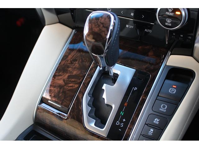 ヴェルファイアハイブリッド Ｘ　後期型　７人乗り　禁煙車　ＡＬＰＩＮＥナビ　後席モニター　フルセグＴＶ　バックカメラ　両側電動スライドドア　追従機能付きクルーズコントロール　プリクラッシュセーフティ　レーン路レーシングアシスト（70枚目）