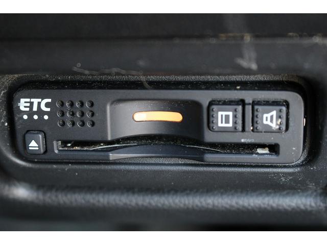 ステップワゴンスパーダ スパーダハイブリッド　Ｇ・ＥＸ　ホンダセンシング　禁煙車　純正後席モニター　純正９型ナビ　フルセグ　バックカメラ　アダクティブクルーズコントロール　衝突軽減ブレーキ　両側電動スライドドア　純正１６インチアルミホイール　誤発進抑制機能　ビルドインＥＴＣ（5枚目）