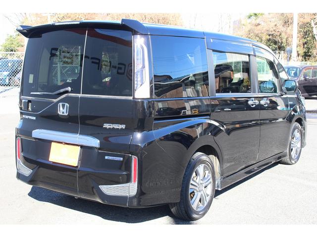 ステップワゴンスパーダ スパーダハイブリッド　Ｇ・ＥＸ　ホンダセンシング　禁煙車　純正後席モニター　純正９型ナビ　フルセグ　バックカメラ　アダクティブクルーズコントロール　衝突軽減ブレーキ　両側電動スライドドア　純正１６インチアルミホイール　誤発進抑制機能　ビルドインＥＴＣ（11枚目）
