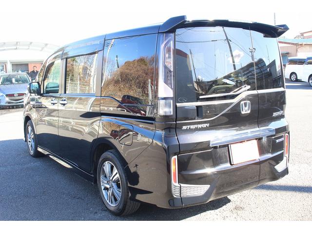 ステップワゴンスパーダ スパーダハイブリッド　Ｇ・ＥＸ　ホンダセンシング　禁煙車　純正後席モニター　純正９型ナビ　フルセグ　バックカメラ　アダクティブクルーズコントロール　衝突軽減ブレーキ　両側電動スライドドア　純正１６インチアルミホイール　誤発進抑制機能　ビルドインＥＴＣ（13枚目）