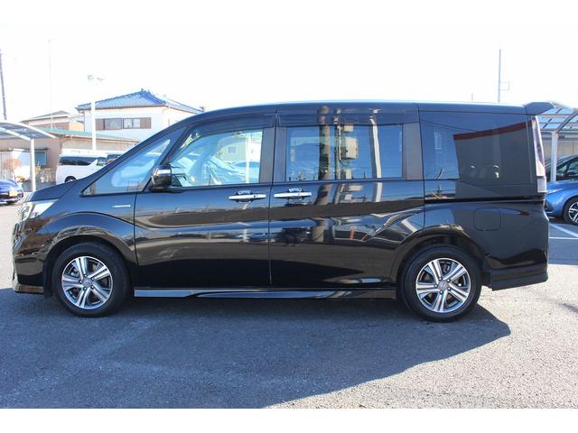 ステップワゴンスパーダ スパーダハイブリッド　Ｇ・ＥＸ　ホンダセンシング　禁煙車　純正後席モニター　純正９型ナビ　フルセグ　バックカメラ　アダクティブクルーズコントロール　衝突軽減ブレーキ　両側電動スライドドア　純正１６インチアルミホイール　誤発進抑制機能　ビルドインＥＴＣ（14枚目）