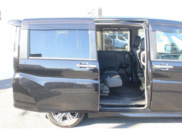 ステップワゴンスパーダ スパーダハイブリッド　Ｇ・ＥＸ　ホンダセンシング　禁煙車　純正後席モニター　純正９型ナビ　フルセグ　バックカメラ　アダクティブクルーズコントロール　衝突軽減ブレーキ　両側電動スライドドア　純正１６インチアルミホイール　誤発進抑制機能　ビルドインＥＴＣ（36枚目）