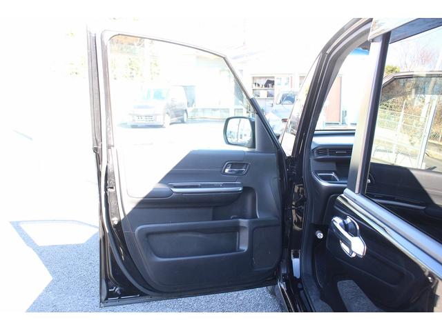 ステップワゴンスパーダ スパーダハイブリッド　Ｇ・ＥＸ　ホンダセンシング　禁煙車　純正後席モニター　純正９型ナビ　フルセグ　バックカメラ　アダクティブクルーズコントロール　衝突軽減ブレーキ　両側電動スライドドア　純正１６インチアルミホイール　誤発進抑制機能　ビルドインＥＴＣ（43枚目）