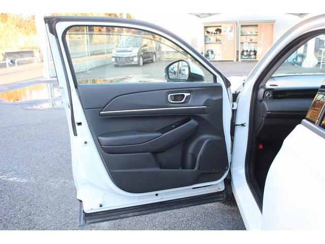 ヴェゼル e:HEV Z 禁煙車 ワンオーナー ホンダコネクト9型ナビ フルセグTV ホンダセンシング ハンズフリーパワーバックドア 前席シートシーター ブライドスポットインフォメーション ステアリングヒーター ETC2.0(33枚目)