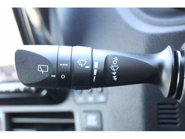 TOYOTA VOXY HYBRID ZS KIRAMEKI II