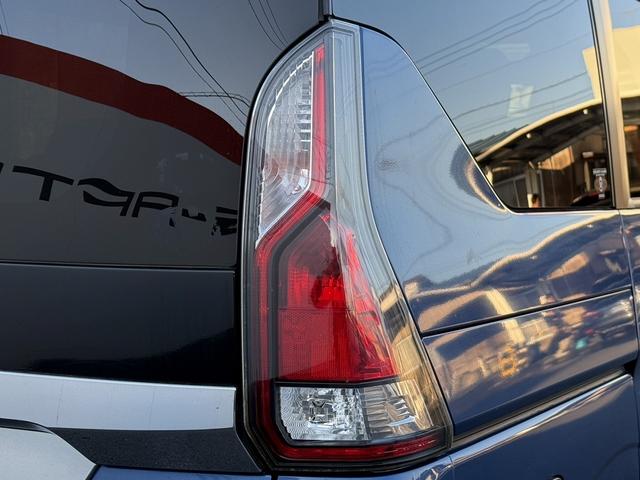 セレナ ハイウェイスター　ＶセレクションＩＩ　禁煙車　純正後席モニター　純正９インチナビ　フルセグ　アラウンドビューカメラ　プロパイロット　パーキングアシスト　衝突軽減ブレーキ　レーンキープ　デジタルインナーミラー　障害物センサー　純正１６ＡＷ（13枚目）