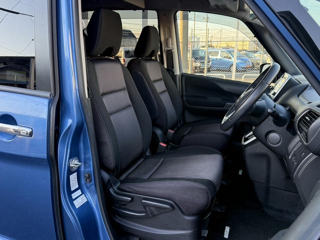 セレナ ハイウェイスター　ＶセレクションＩＩ　禁煙車　純正後席モニター　純正９インチナビ　フルセグ　アラウンドビューカメラ　プロパイロット　パーキングアシスト　衝突軽減ブレーキ　レーンキープ　デジタルインナーミラー　障害物センサー　純正１６ＡＷ（15枚目）