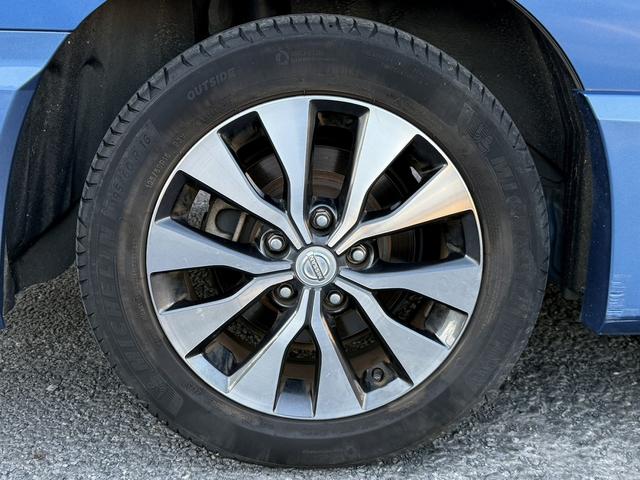 セレナ ハイウェイスター　ＶセレクションＩＩ　禁煙車　純正後席モニター　純正９インチナビ　フルセグ　アラウンドビューカメラ　プロパイロット　パーキングアシスト　衝突軽減ブレーキ　レーンキープ　デジタルインナーミラー　障害物センサー　純正１６ＡＷ（32枚目）