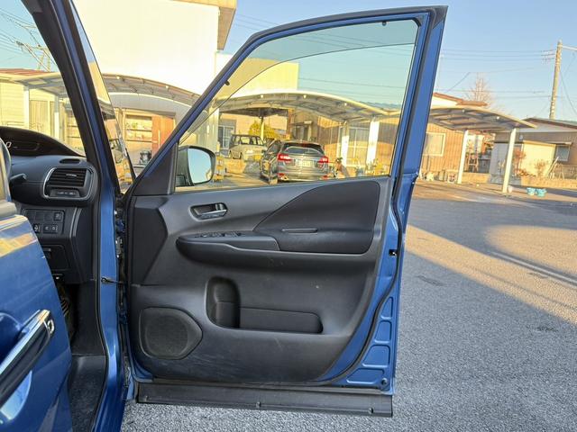 セレナ ハイウェイスター　ＶセレクションＩＩ　禁煙車　純正後席モニター　純正９インチナビ　フルセグ　アラウンドビューカメラ　プロパイロット　パーキングアシスト　衝突軽減ブレーキ　レーンキープ　デジタルインナーミラー　障害物センサー　純正１６ＡＷ（38枚目）