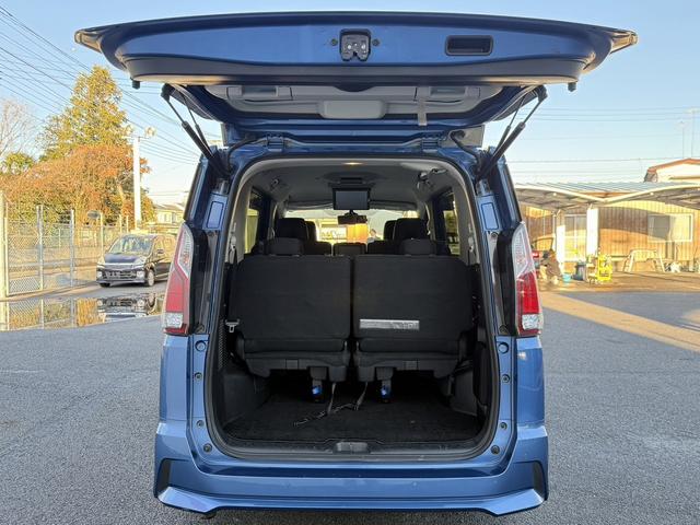 セレナ ハイウェイスター　ＶセレクションＩＩ　禁煙車　純正後席モニター　純正９インチナビ　フルセグ　アラウンドビューカメラ　プロパイロット　パーキングアシスト　衝突軽減ブレーキ　レーンキープ　デジタルインナーミラー　障害物センサー　純正１６ＡＷ（41枚目）