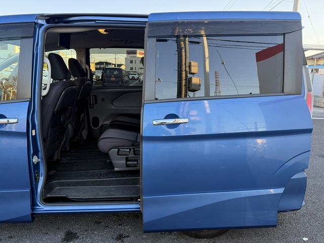 セレナ ハイウェイスター　ＶセレクションＩＩ　禁煙車　純正後席モニター　純正９インチナビ　フルセグ　アラウンドビューカメラ　プロパイロット　パーキングアシスト　衝突軽減ブレーキ　レーンキープ　デジタルインナーミラー　障害物センサー　純正１６ＡＷ（45枚目）