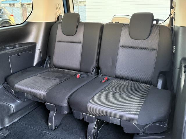 セレナ ハイウェイスター　ＶセレクションＩＩ　禁煙車　純正後席モニター　純正９インチナビ　フルセグ　アラウンドビューカメラ　プロパイロット　パーキングアシスト　衝突軽減ブレーキ　レーンキープ　デジタルインナーミラー　障害物センサー　純正１６ＡＷ（52枚目）