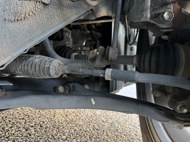 セレナ ハイウェイスター　ＶセレクションＩＩ　禁煙車　純正後席モニター　純正９インチナビ　フルセグ　アラウンドビューカメラ　プロパイロット　パーキングアシスト　衝突軽減ブレーキ　レーンキープ　デジタルインナーミラー　障害物センサー　純正１６ＡＷ（75枚目）