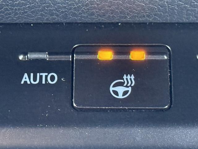 UX UX250h バージョンC 禁煙車 純正12.3インチナビ フルセグ アラウンドビューモニター 衝突軽減ブレーキ アダプティブクルーズコントロール シートエアコン シートヒーター パワーシート ステアリングヒーター ETC2.0(7枚目)