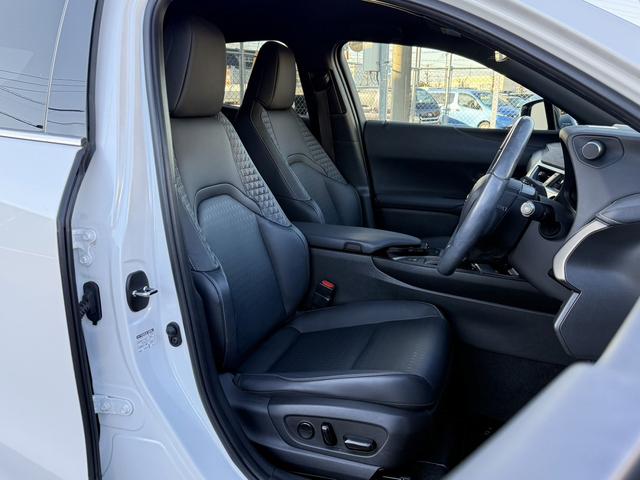 UX UX250h バージョンC 禁煙車 純正12.3インチナビ フルセグ アラウンドビューモニター 衝突軽減ブレーキ アダプティブクルーズコントロール シートエアコン シートヒーター パワーシート ステアリングヒーター ETC2.0(15枚目)