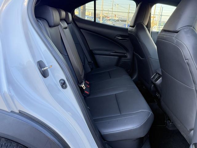 UX UX250h バージョンC 禁煙車 純正12.3インチナビ フルセグ アラウンドビューモニター 衝突軽減ブレーキ アダプティブクルーズコントロール シートエアコン シートヒーター パワーシート ステアリングヒーター ETC2.0(43枚目)