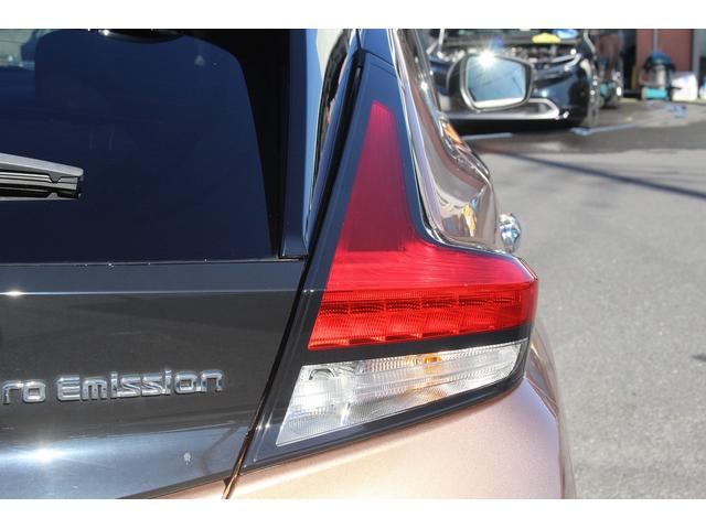 リーフ X Vセレクション 寒冷地仕様 純正9インチナビ プロパイロット アラウンドビューカメラ 衝突軽減ブレーキ ステアリングヒーター 全席シートヒーター ビルドインETC2.0 レーンキープ 純正17インチアルミホイール(13枚目)