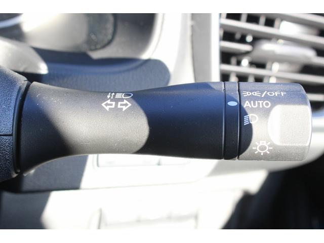 リーフ X Vセレクション 寒冷地仕様 純正9インチナビ プロパイロット アラウンドビューカメラ 衝突軽減ブレーキ ステアリングヒーター 全席シートヒーター ビルドインETC2.0 レーンキープ 純正17インチアルミホイール(53枚目)