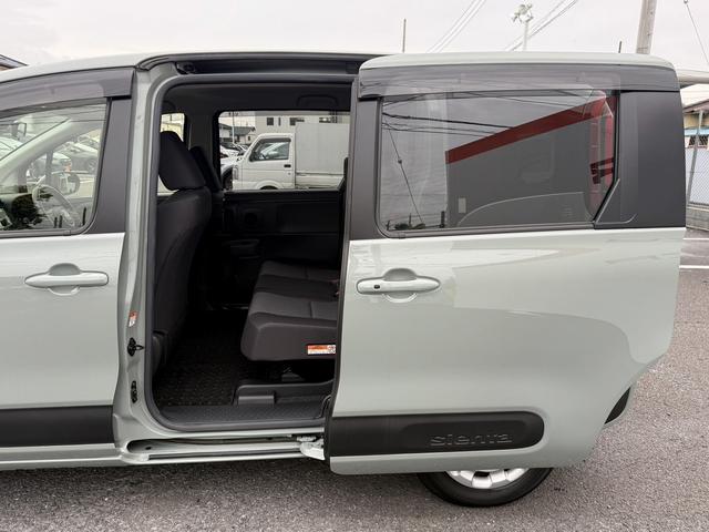 シエンタ Ｇ　禁煙車　純正１０インチディスプレイ　フルセグ　アラウンドヴューモニター　衝突軽減ブレーキ　運転支援システム　両側電動スライド　ブラインドスポットモニター　レーダークルーズ　ＵＳＢ入出力端子（31枚目）