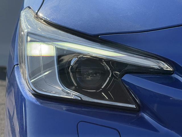 レヴォーグ STIスポーツ EX 禁煙車 アイサイトVer.3 純正11.6インチナビ フルセグ フロント・サイド・バックカメラ 黒革シート アダプティブクルーズコントロール 電動リアゲート パワーシート シートヒーター ETC(12枚目)