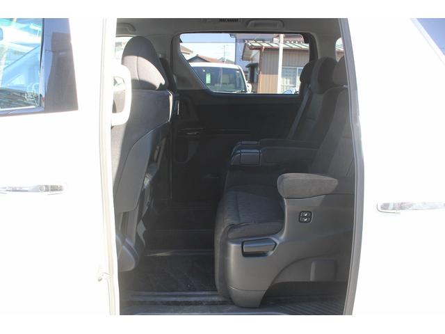 ヴェルファイア ２．４Ｚ　Ｇエディション　純正後席モニター　純正８インチナビ　フルセグ　アラウンドビューカメラ　両側電動スライド　オプションサウンドシステム　クルーズコントロール　コーナーセンサー　１００Ｖ電源　電動リアゲート　パワーシート（52枚目）