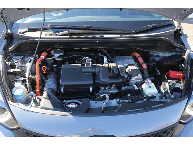 フィット ｅ：ＨＥＶ　ＲＳ　禁煙車　純正８インチナビ　フルセグ　バックカメラ　衝突軽減ブレーキ　運転支援システム　アダプティブクルーズコントロール　白線逸脱警報　パーキングアラート　ホールド機能付ブレーキ　ビルドインＥＴＣ２．０（20枚目）