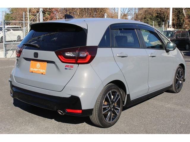 フィット ｅ：ＨＥＶ　ＲＳ　禁煙車　純正８インチナビ　フルセグ　バックカメラ　衝突軽減ブレーキ　運転支援システム　アダプティブクルーズコントロール　白線逸脱警報　パーキングアラート　ホールド機能付ブレーキ　ビルドインＥＴＣ２．０（22枚目）