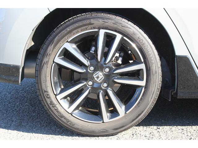 フィット ｅ：ＨＥＶ　ＲＳ　禁煙車　純正８インチナビ　フルセグ　バックカメラ　衝突軽減ブレーキ　運転支援システム　アダプティブクルーズコントロール　白線逸脱警報　パーキングアラート　ホールド機能付ブレーキ　ビルドインＥＴＣ２．０（31枚目）