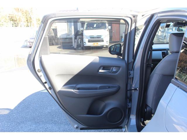 フィット ｅ：ＨＥＶ　ＲＳ　禁煙車　純正８インチナビ　フルセグ　バックカメラ　衝突軽減ブレーキ　運転支援システム　アダプティブクルーズコントロール　白線逸脱警報　パーキングアラート　ホールド機能付ブレーキ　ビルドインＥＴＣ２．０（44枚目）