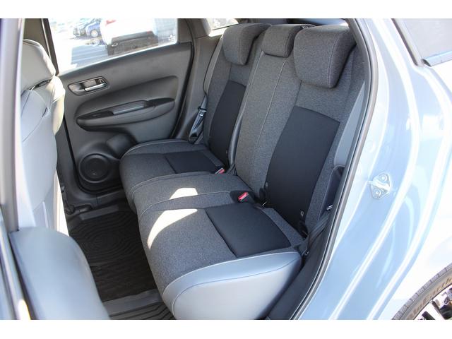 フィット ｅ：ＨＥＶ　ＲＳ　禁煙車　純正８インチナビ　フルセグ　バックカメラ　衝突軽減ブレーキ　運転支援システム　アダプティブクルーズコントロール　白線逸脱警報　パーキングアラート　ホールド機能付ブレーキ　ビルドインＥＴＣ２．０（49枚目）