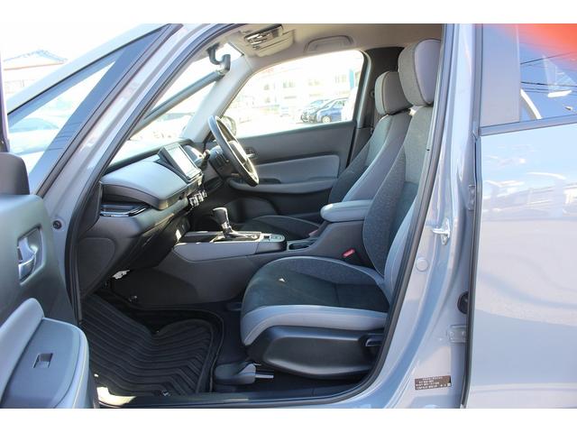 フィット ｅ：ＨＥＶ　ＲＳ　禁煙車　純正８インチナビ　フルセグ　バックカメラ　衝突軽減ブレーキ　運転支援システム　アダプティブクルーズコントロール　白線逸脱警報　パーキングアラート　ホールド機能付ブレーキ　ビルドインＥＴＣ２．０（50枚目）