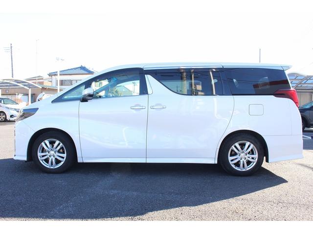 アルファード ２．５Ｓ　Ｃパッケージ　後期型　禁煙車　１２インチフリップダウンモニター　純正１０インチナビ　フルセグ　バックカメラ　両側電動スライド　パワーバックドア　衝突軽減ブレーキ　運転支援システム　ステアリング連動ヘッドランプ（11枚目）