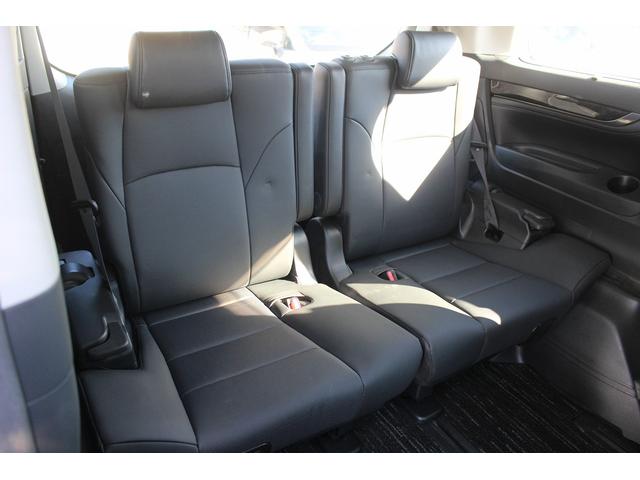 アルファード ２．５Ｓ　Ｃパッケージ　後期型　禁煙車　１２インチフリップダウンモニター　純正１０インチナビ　フルセグ　バックカメラ　両側電動スライド　パワーバックドア　衝突軽減ブレーキ　運転支援システム　ステアリング連動ヘッドランプ（17枚目）